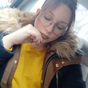 Meet your Posher, Sarina